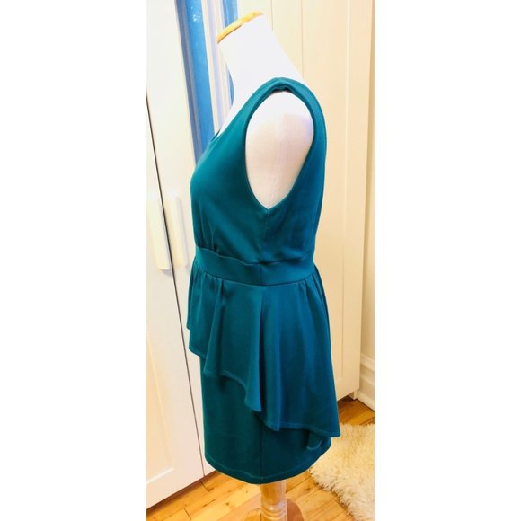 ModCloth Monteau LA Emerald Peplum Jersey Dress Size Large - Picture 2 of 4